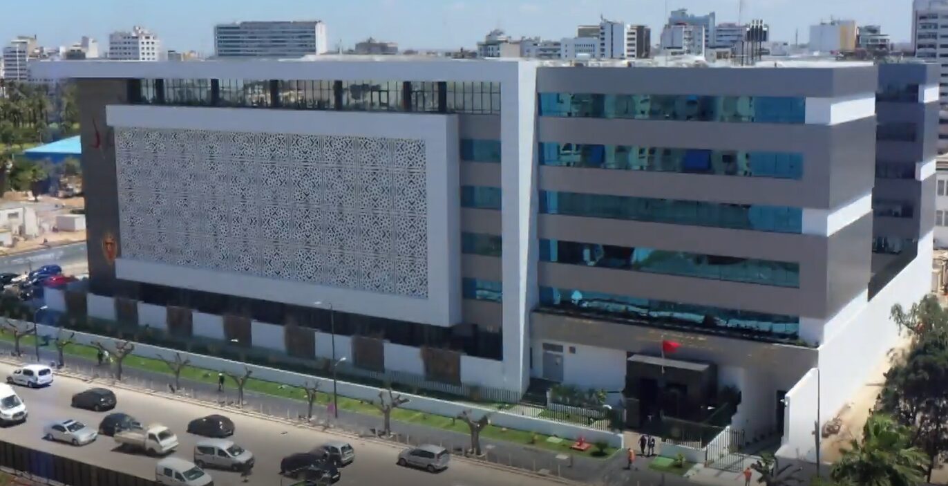 بالصور.. عبد اللطيف حموشي يدشن أكبر مختبر للشرطة العلمية بأفريقيا بتجهيزات جد متطورة للتدقيق العلمي في الجرائم بالصور.. عبد اللطيف حموشي يدشن أكبر مختبر للشرطة العلمية بأفريقيا بتجهيزات جد متطورة للتدقيق العلمي في الجرائم