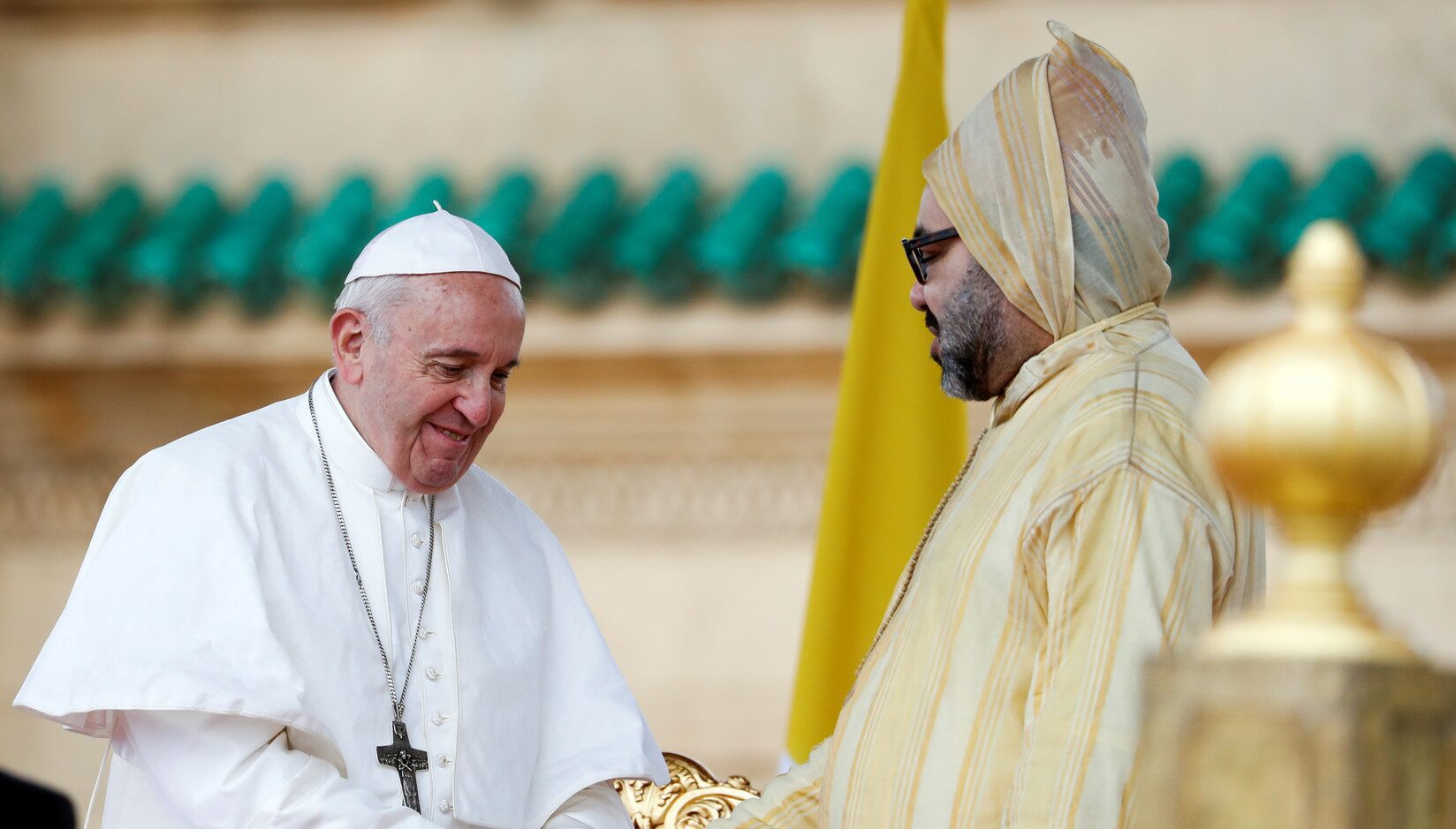 الملك محمد السادس يهنئ البابا فرانسيس على نجاح العملية الجراحية التي أجريت له 1 محمد السادس البابا