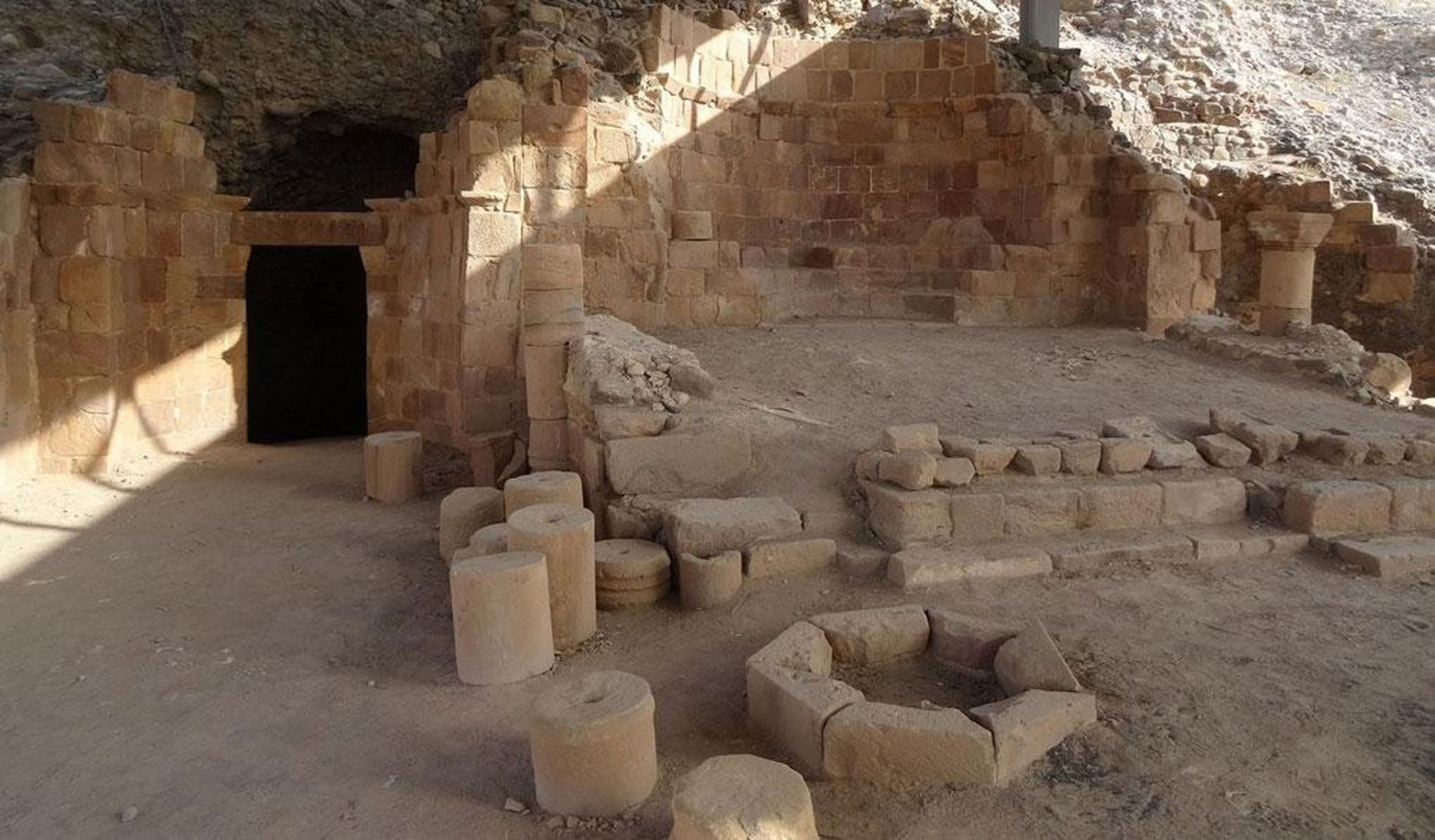 الأردن اكتشاف مساكن النبي لوط في منطقة الأغوار الجنوبية