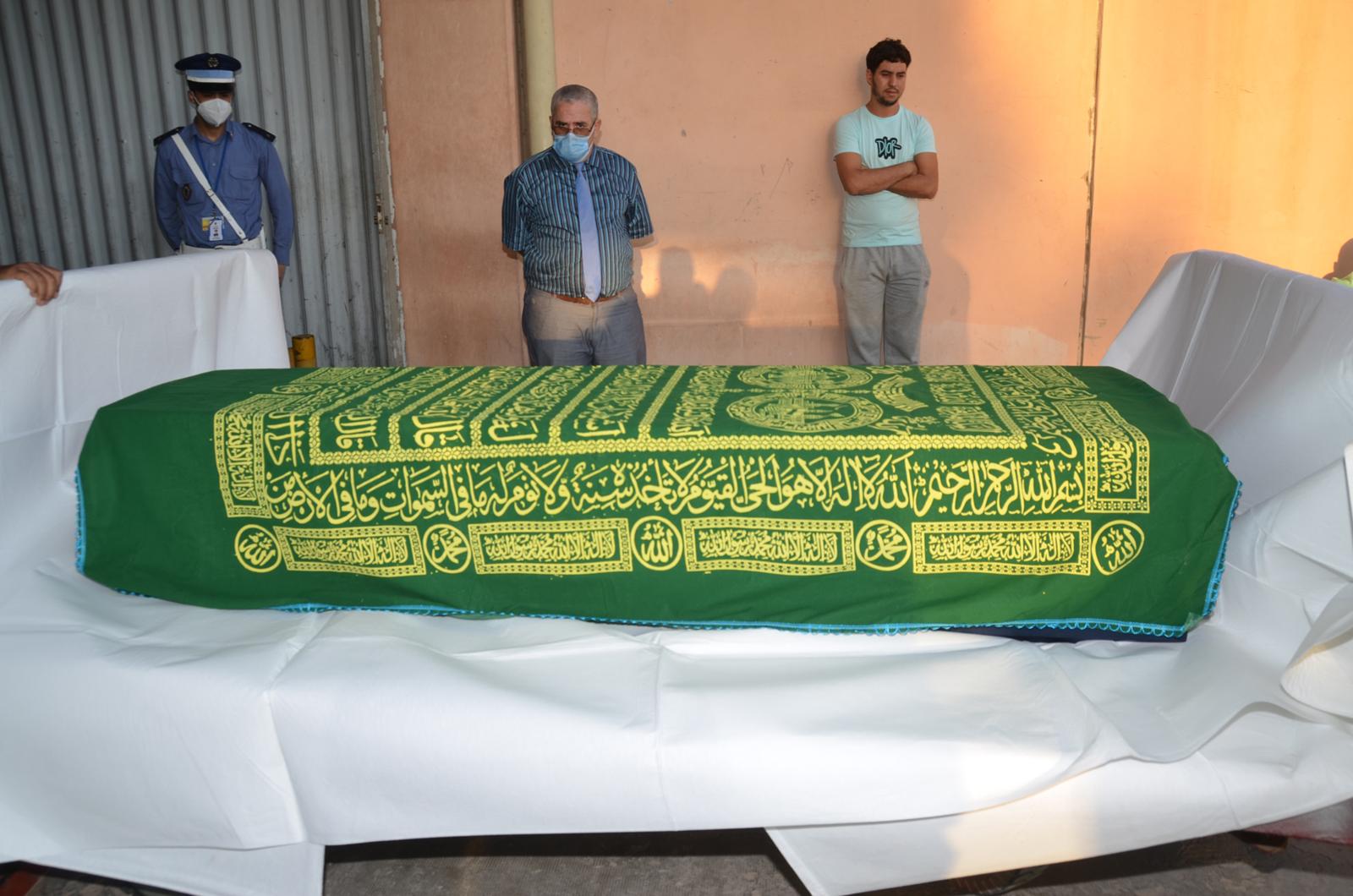 بالصور.. وصول جثماني السائقين المغربيين اللذين قتلا في مالي إلى مطار أكادير المسيرة بالصور.. وصول جثماني السائقين المغربيين اللذين قتلا في مالي إلى مطار أكادير المسيرة