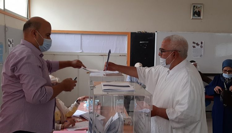 بالفيديو.. عبد الإله بن كيران يدلي بصوته في الصباح الباكر 1 عبد الإله بن كيران