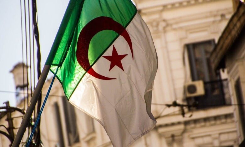 الجزائر