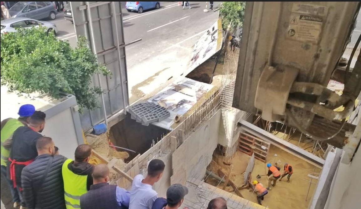 إصابة عامل بناء بجروح طفيفة في حادث انهيار جزئي لورش بناء مشروع تجاري في طنجة 1 انهيار ورش بناء
