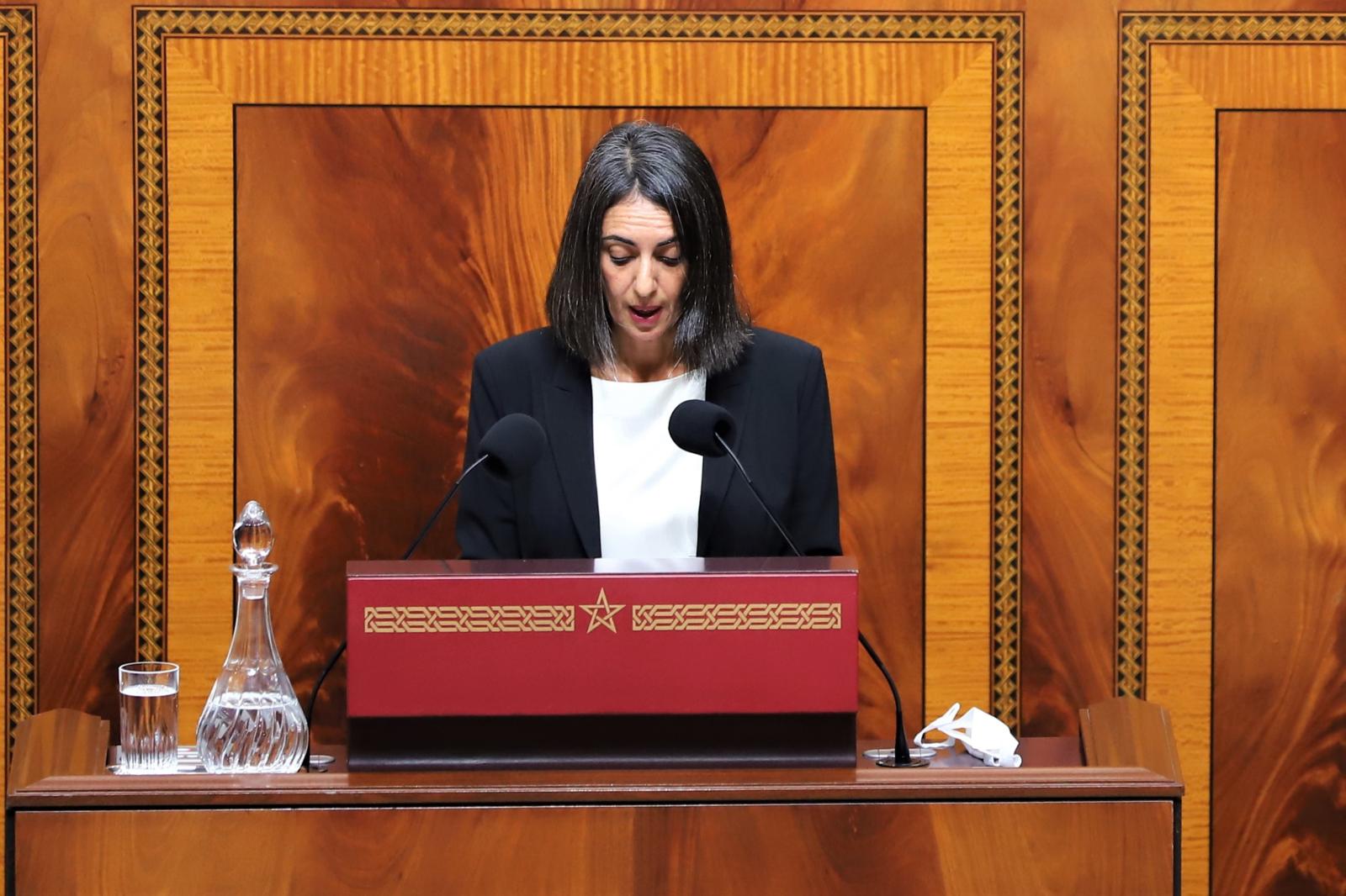 وزيرة الاقتصاد و المالية نادية فتاح العلوي تعد المغاربة بانخفاض أسعار المواد الغذائية ابتداءا من الأسبوع المقبل 1 نادية فتاح