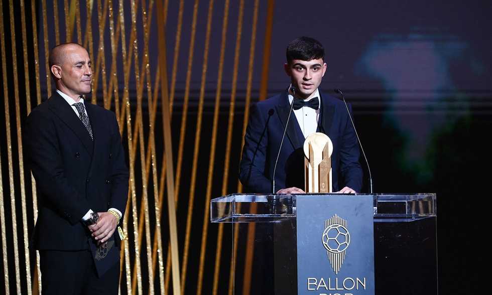 الكرة الذهبية... بيدري ينال جائزة كوبا لأفضل لاعب واعد 1 283262 0