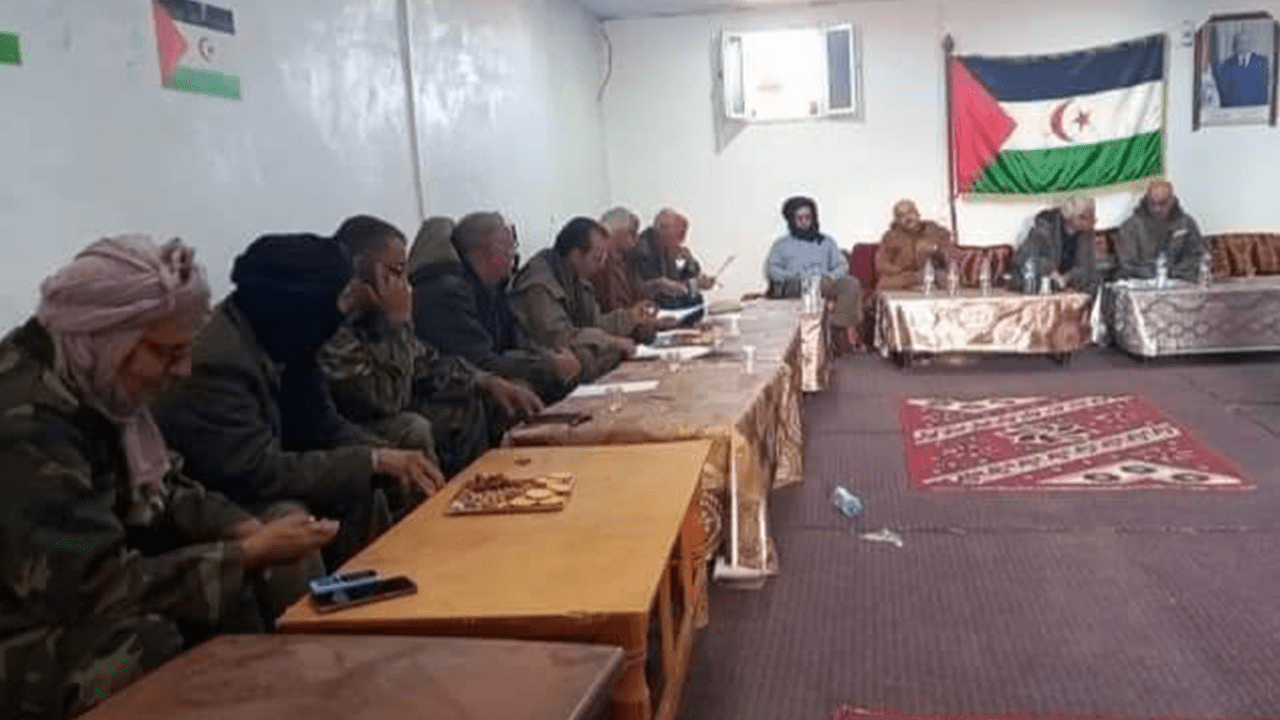 بالصور.. تخبطات كبيرة تعيشها جبهة البوليساريو بسبب تحكم نظام الكابرانات في رؤوس هذه الجبهة الانفصالية ! 1 البوليساريو