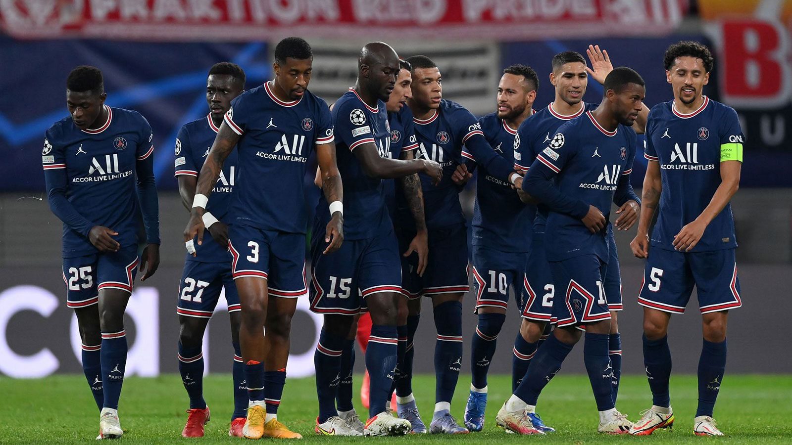 بطولة فرنسا لكرة القدم : إصابة لاعبين في صفوف سان جرمان بفيروس "كوفيد-19" 1 pss