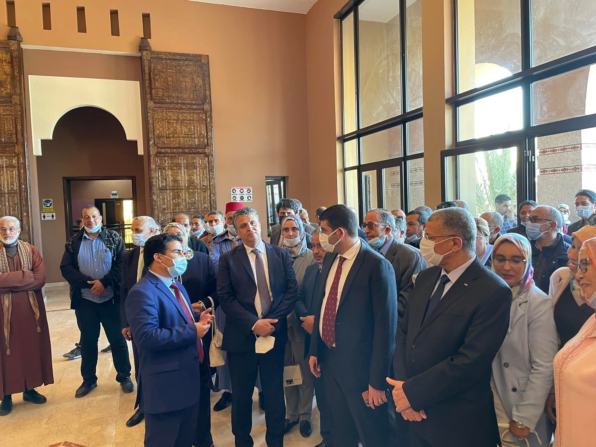 بالفيديو.. وزير العدل عبد اللطيف وهبي يهين مسؤول بوزارة الثقافة / كنعرف لون التقاشر اللي نتا لابس! 1 عبد اللطيف وهبي