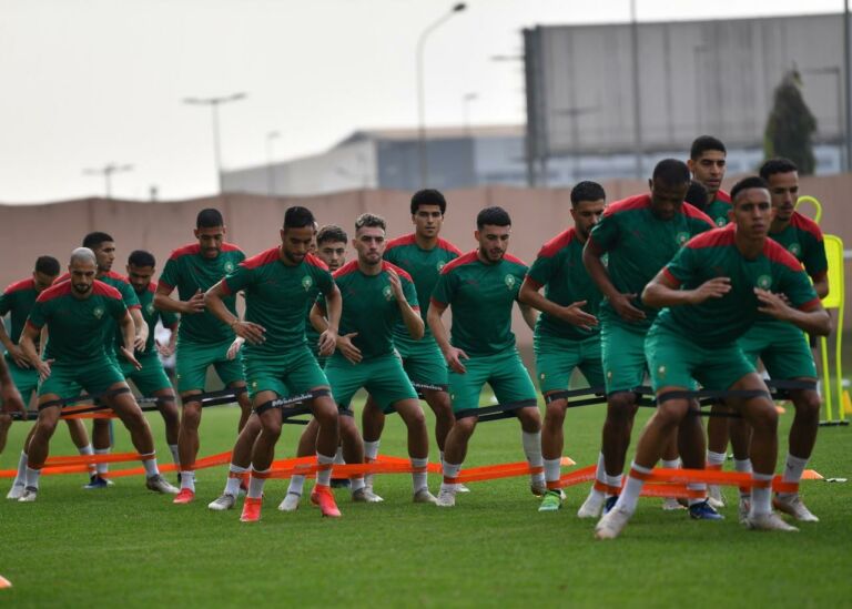 بالصور.. المنتخب الوطني المغربي يجري حصة تدريبية قبل مباراته مع جزر القمر بالصور.. المنتخب الوطني المغربي يجري حصة تدريبية قبل مباراته مع جزر القمر