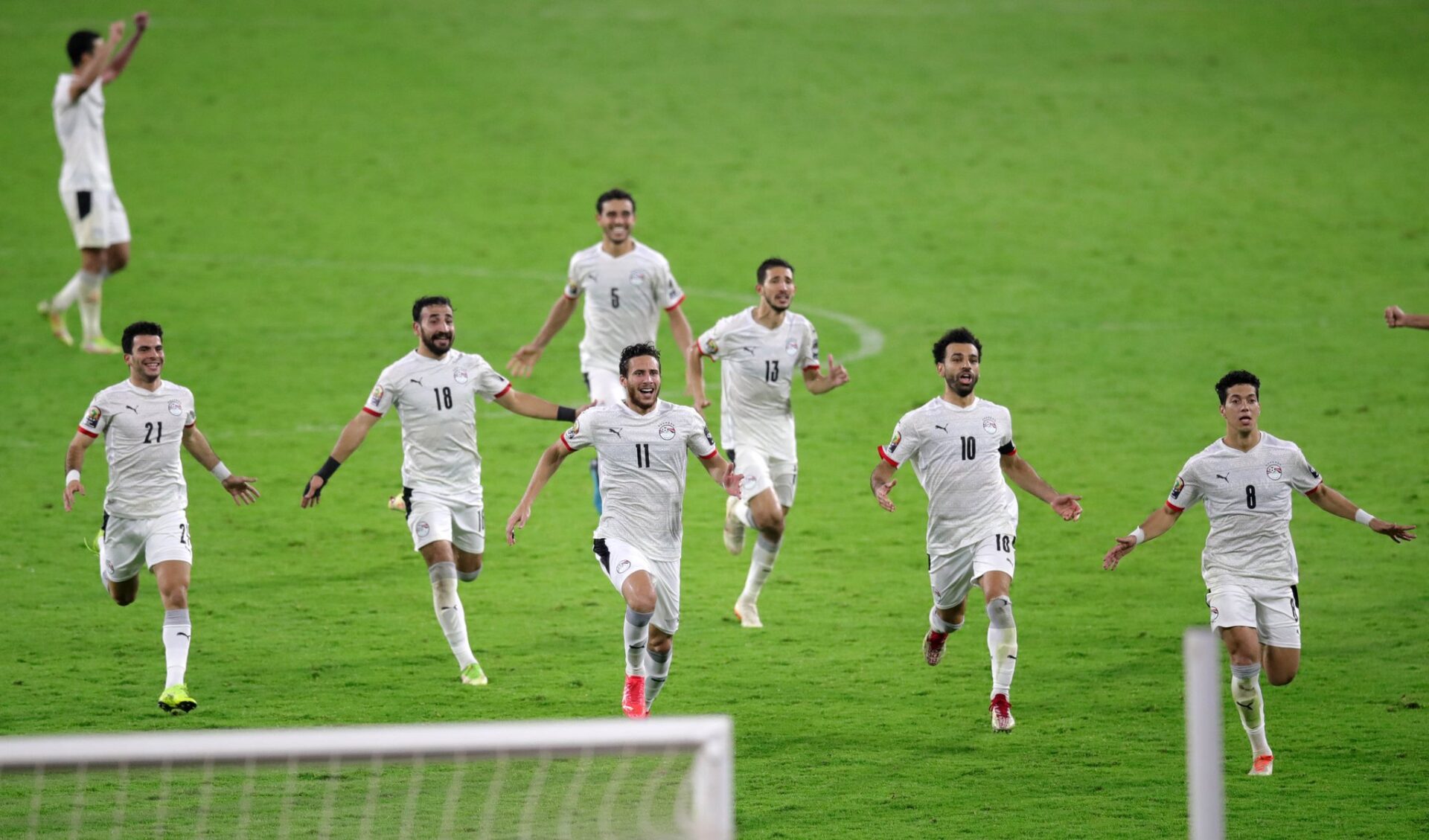 كاس افريقيا للأمم .. منتخب مصر يفوز على نظيره الكاميروني بالضربات الترجيحية ( 3-1 )ويضرب موعدا مع منتخب السينغال في النهاية 1 FKtIbo WYAA25fb