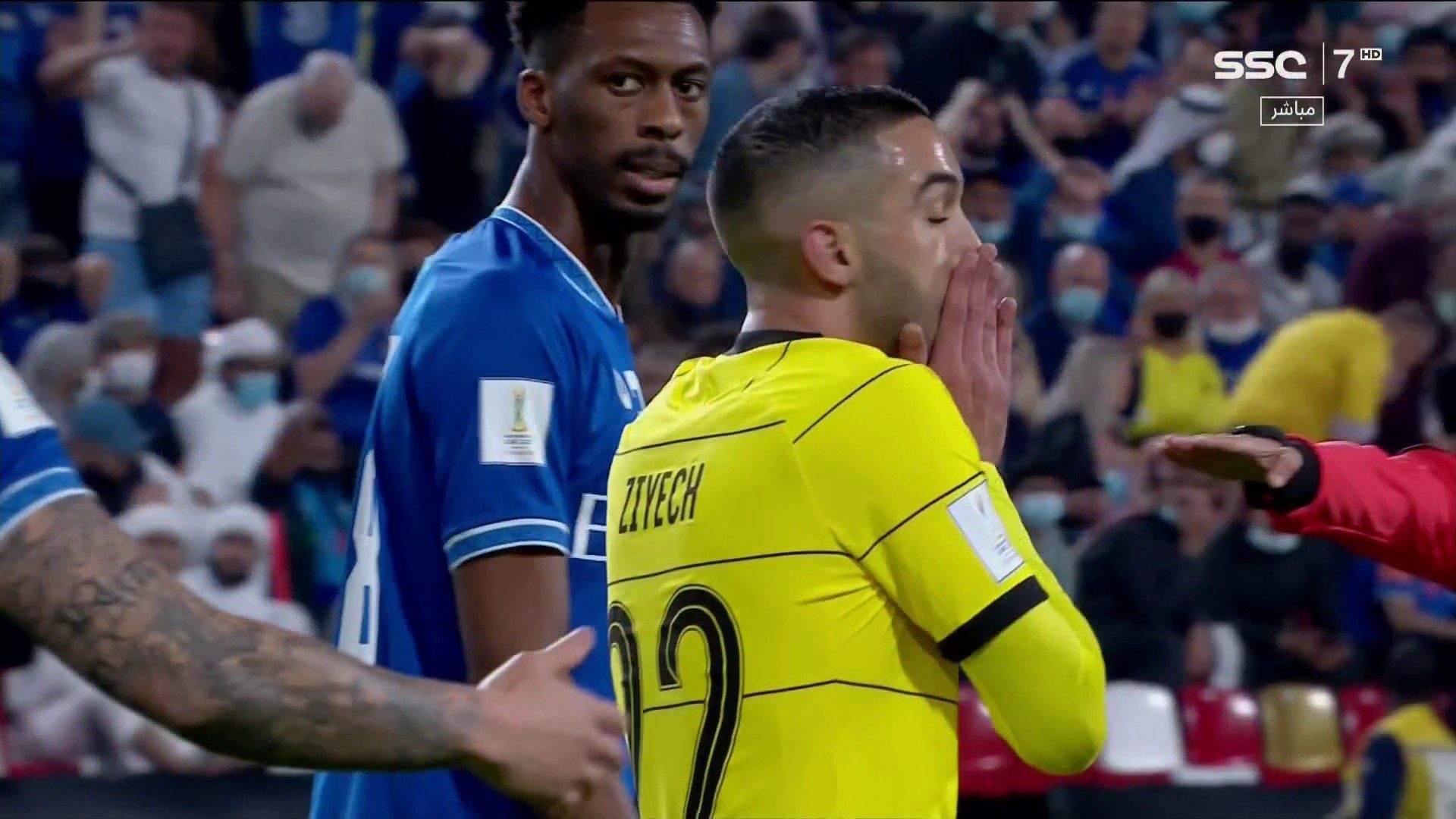 حكيم زياش يتعرض لصافرات الاستهجان في مباراته ضد الهلال السعودي.. وهذا ما صرح به اللاعب المعتزل عن المنتخب المغربي! (فيديو) 1 حكيم زياش