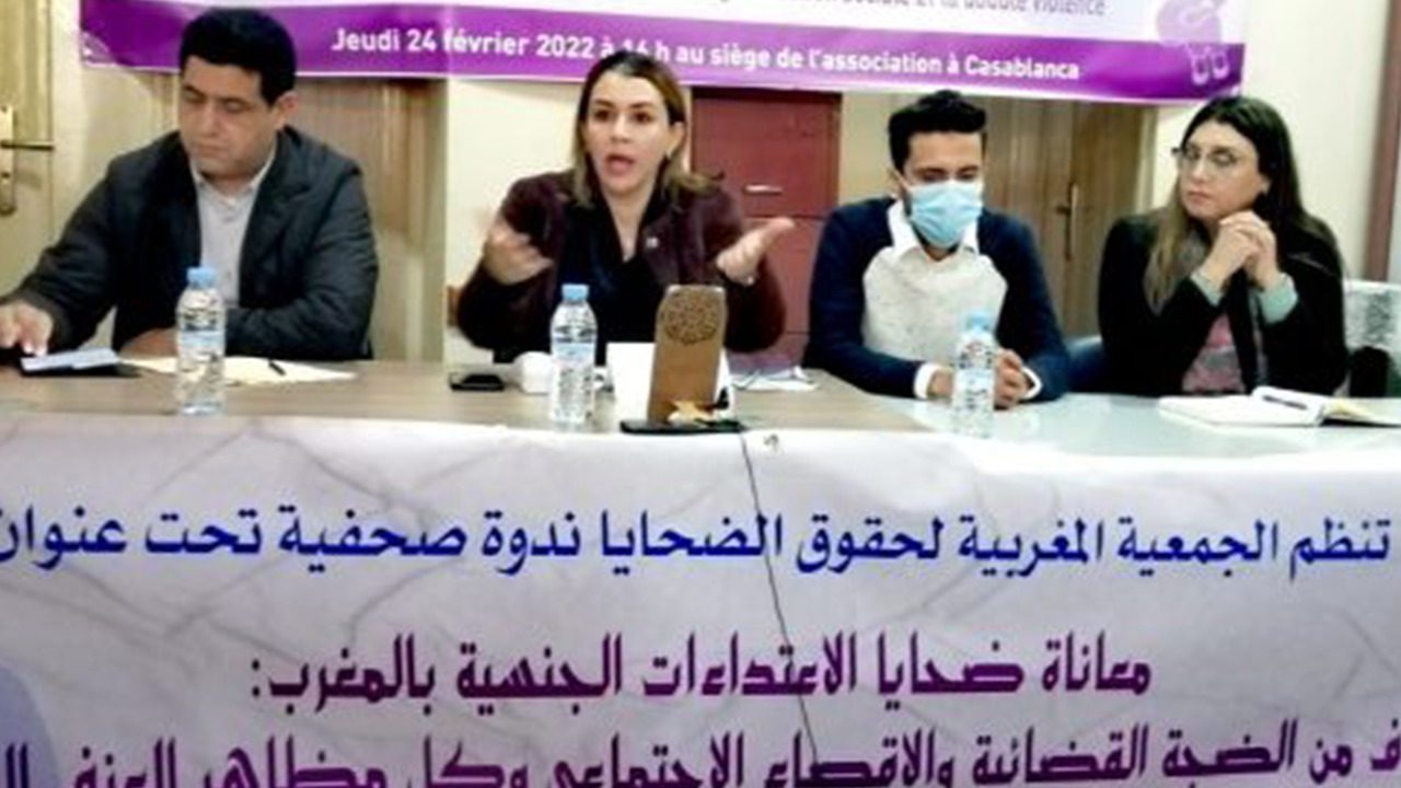 رئيسة جمعية حقوق الضحايا بالمغرب: "خلود مختاري لم تتفاجئ من قرار الحكم على زوجها سليمان الريسوني لأنها تعلم أنه مذنب" 1 عائشة كلاع