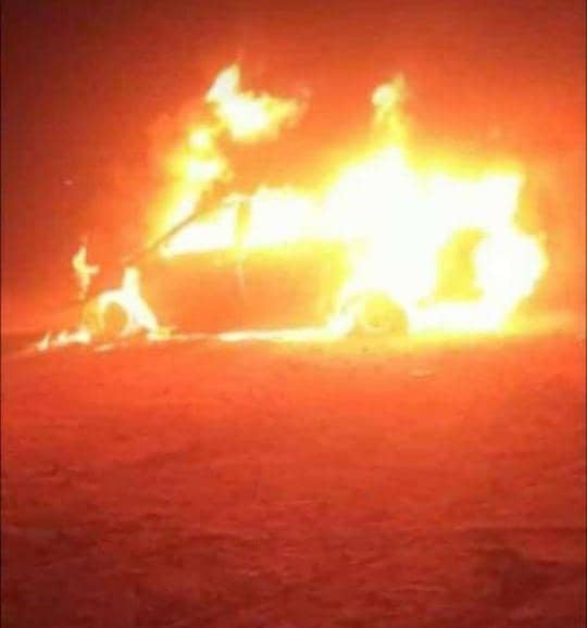بالصوت والصورة.. أبناء قبيلة الرقيبات أولاد موسى يهجمون على مركز ما يسمى ”شرطة البوليساريو” بالصوت والصورة.. أبناء قبيلة الرقيبات أولاد موسى يهجمون على مركز ما يسمى ”شرطة البوليساريو”