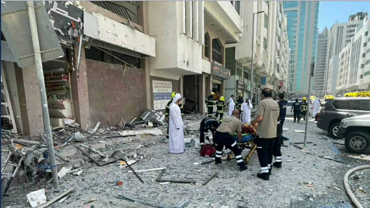 صور/فيديو .. شرطة أبوظبي تعلن مصرع شخصين وإصابة 120 آخرين جراء انفجار أسطوانة غاز 1 انفجار أبوظبي