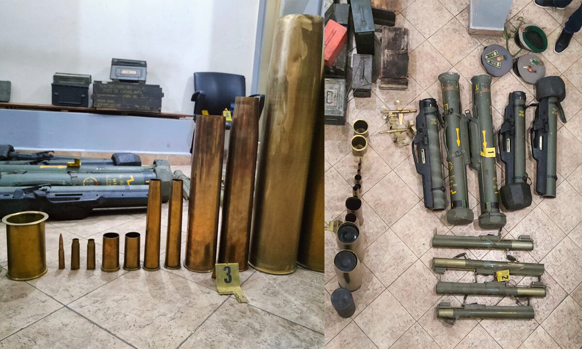 كان يرتدي الزي العسكري لوالده المتوفى.. أمن مراكش يوقف شخصا تظهر عليه علامات الخلل العقلي وتضبط بحوزته لوازم عسكرية مستعملة (صور) 1 unnamed file 2