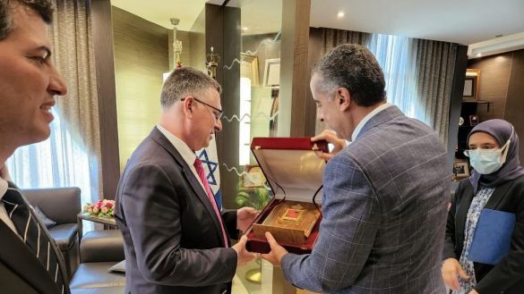 عبد اللطيف حموشي يلتقي بنائب رئيس الوزراء الإسرائيلي لمناقشة التحديات السياسية والأمنية المشتركة عبد اللطيف حموشي يلتقي بنائب رئيس الوزراء الإسرائيلي لمناقشة التحديات السياسية والأمنية المشتركة