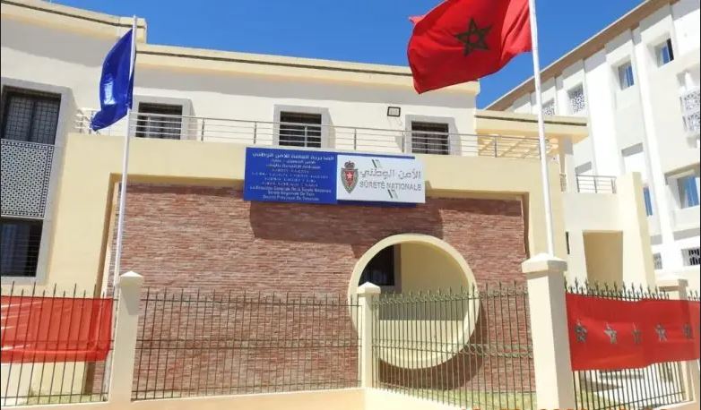 تخليدا لذكرى ثورة الملك والشعب وعيد الشباب المجيد.. المديرية العامة للأمن الوطني تفتتح مقرا جديدا للمنطقة الإقليمية للأمن بمدينة تاونات 1 أمن تاونات