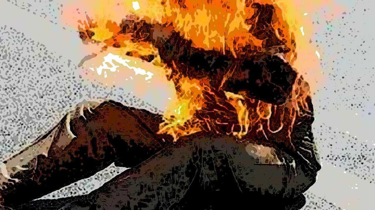 السلطات الأمنية تفتح تحقيقا حول إقدام شاب على إضرام النار في جسده أمام “كوميسارية” ببني ملال 1 إضرام النار