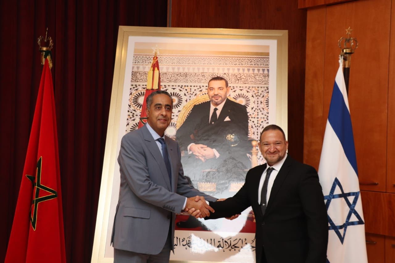 بالصور.. عبد اللطيف حموشي يستقبل المفوض العام للشرطة الإسرائيلية وملفات أمنية على طاولة النقاش 1 حموشي وشنتاي
