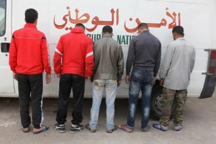 توقيف خمسة أشخاص متورطين في اقتراف عمليات سرقة بالعنف وتخطيطهم لارتكاب ثلاث عمليات مماثلة بالدارالبيضاء والقنيطرة 1 اعتقال