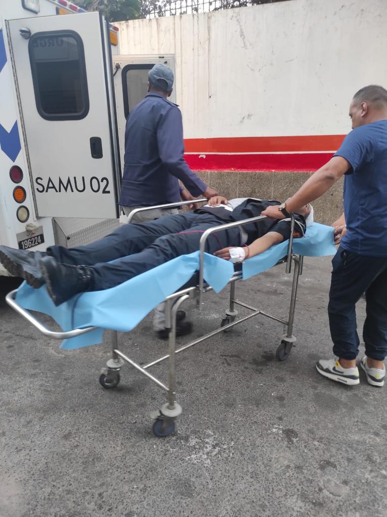 بعدما دهسا شرطي مرور بسرعة جنونية ولاذا بالفرار.. أمن الدار البيضاء يوقف المتورطين بعد تنسيق مع “الديستي” (فيديو حصري) بعدما دهسا شرطي مرور بسرعة جنونية ولاذا بالفرار.. أمن الدار البيضاء يوقف المتورطين بعد تنسيق مع “الديستي” (فيديو حصري)