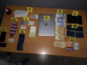 بالصور… مصلحة الإستعلامات العامة بوجدة تحبط عملية هجرة غير منظمة بالصور… مصلحة الإستعلامات العامة بوجدة تحبط عملية هجرة غير منظمة