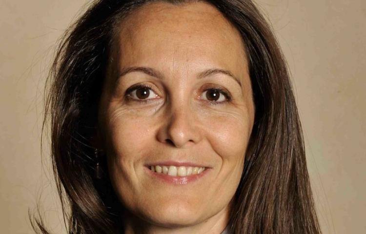 تطبيقا لاستراتيجية ماكرون الجديدة.. رئيسة الدبلوماسية الفرنسية في إفريقيا تتفاعل عبر تويتر وتنشر الأكاذيب خوفا عن مصالح بلدها في المغرب 1 آن صوفي آفي