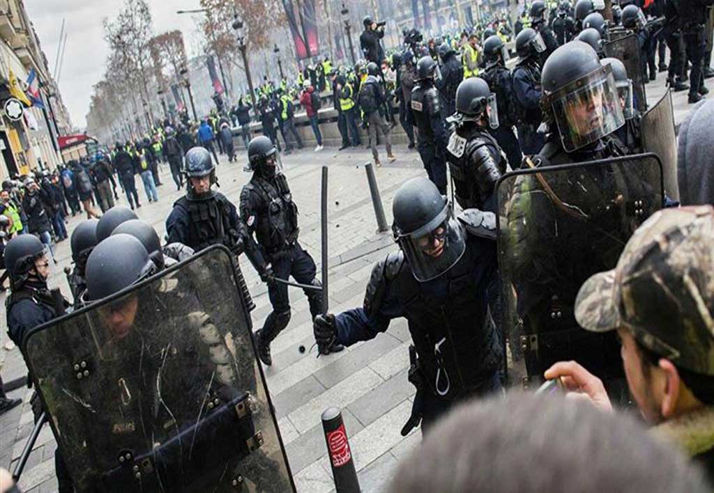 مقتل نائل الذي أشعل فرنسا.. اعتقال قرابة ألف شخص على هامش الليلة الرابعة من أعمال العنف 1 احتجاج فرنسا