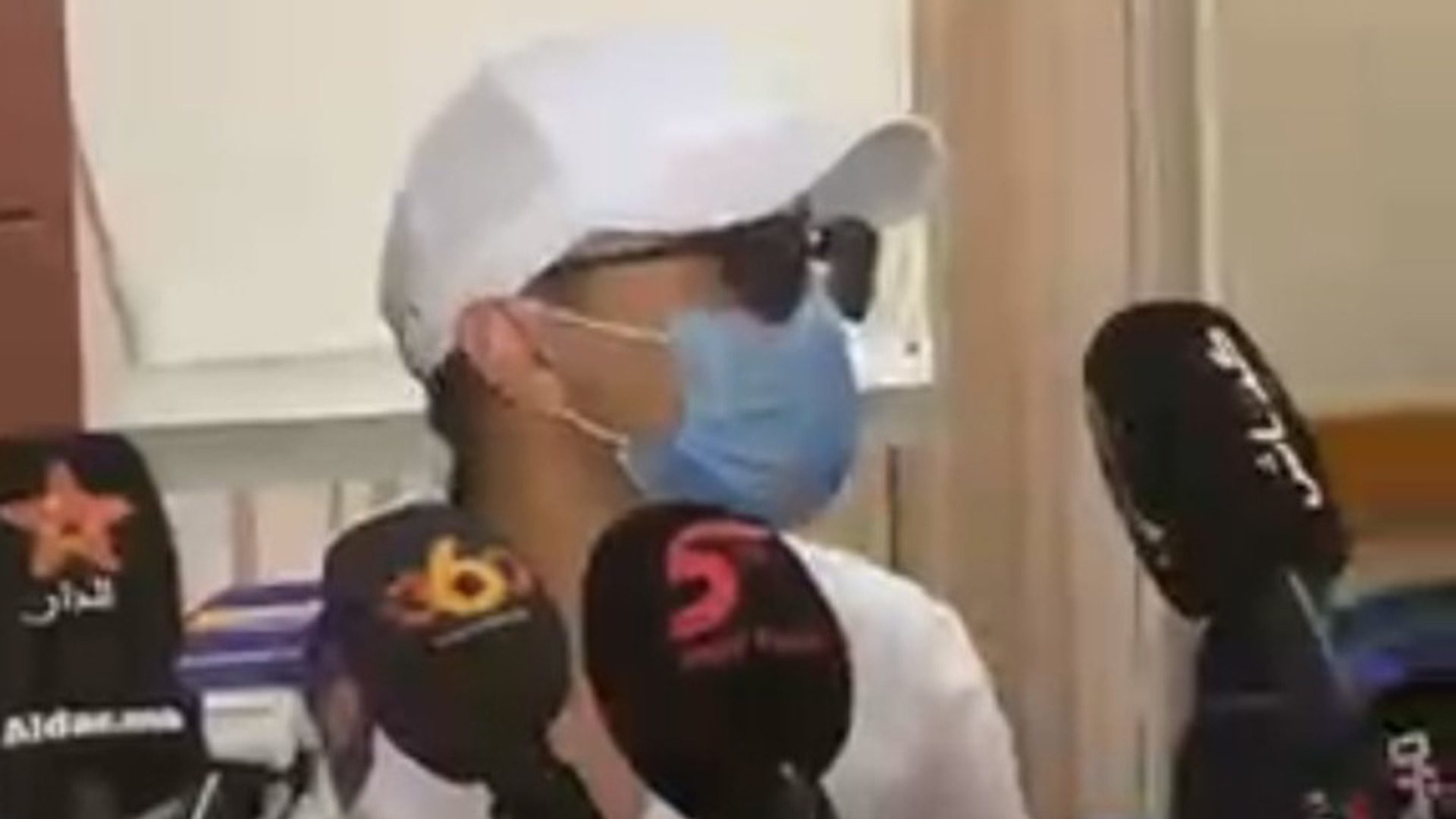 الضحية آدم يتساءل بحسرة: “كيف غفل هذا الفريق الأممي الاستعانة بشهادتي وبالخبرات التقنية والطبية الموجودة في الملف أو بشهادة دفاعي؟” 1 الشاب آدم