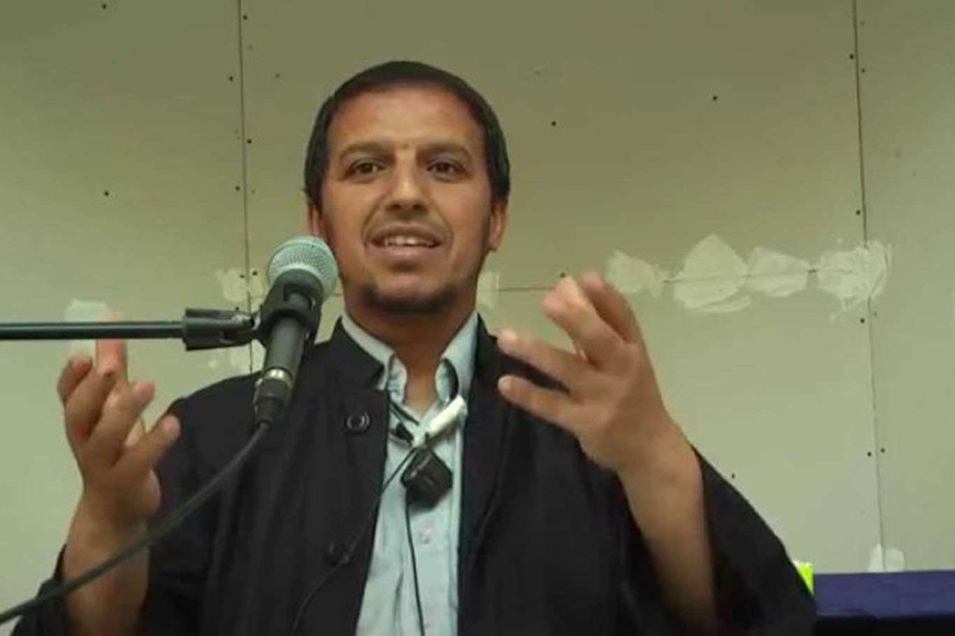 السلطات الفرنسية تعلن عزمها ترحيل الإمام المغربي “حسن إيكويوسن” 1 حسن إيكويوسن