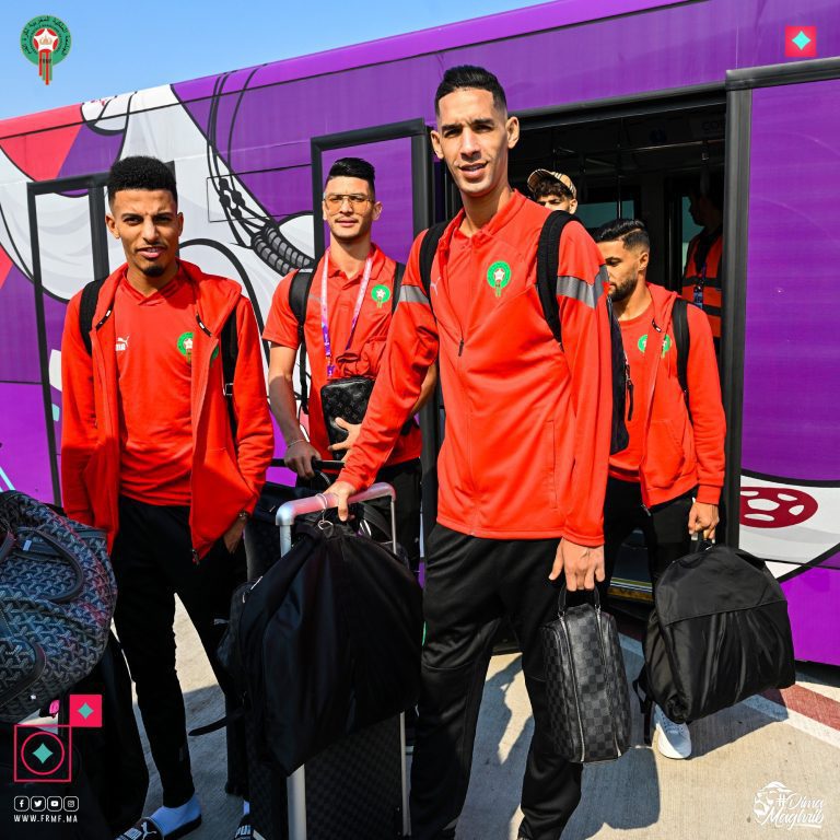 بالصور.. بعثة المنتخب المغربي تغادر مطار الدوحة في اتجاه المغرب بالصور.. بعثة المنتخب المغربي تغادر مطار الدوحة في اتجاه المغرب
