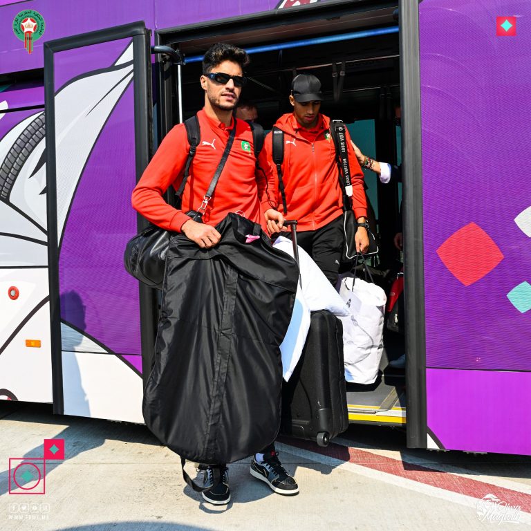 بالصور.. بعثة المنتخب المغربي تغادر مطار الدوحة في اتجاه المغرب بالصور.. بعثة المنتخب المغربي تغادر مطار الدوحة في اتجاه المغرب