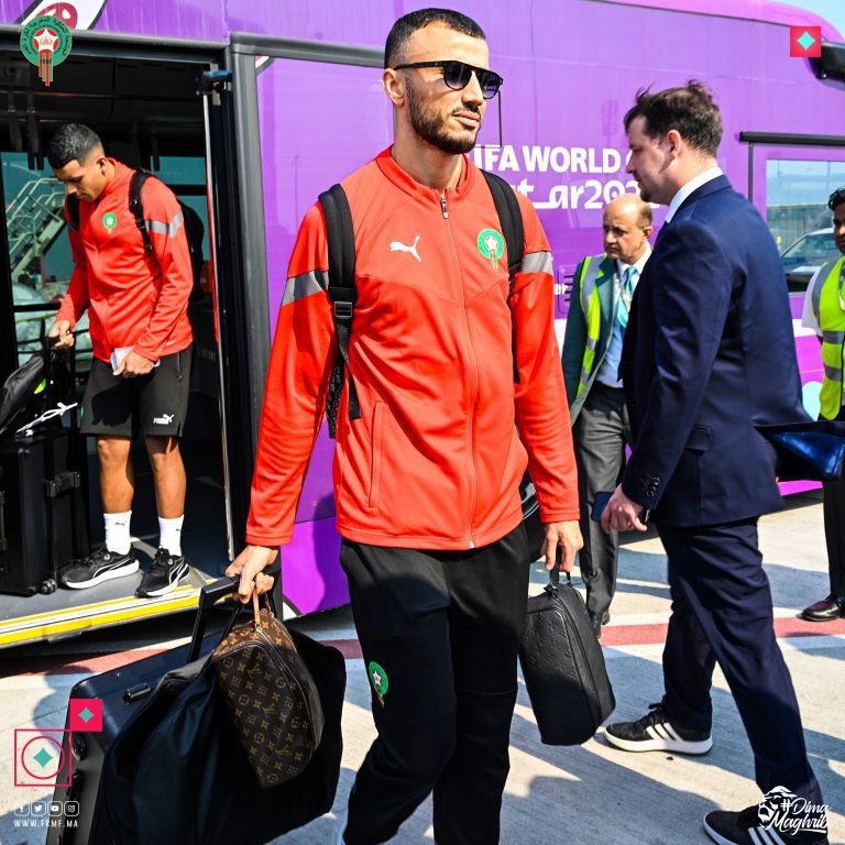 بالصور.. بعثة المنتخب المغربي تغادر مطار الدوحة في اتجاه المغرب بالصور.. بعثة المنتخب المغربي تغادر مطار الدوحة في اتجاه المغرب