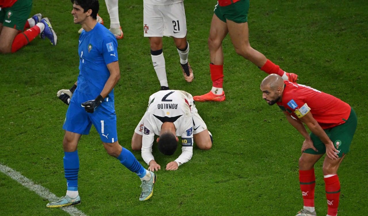 الدون يغادر المونديال باكيا على يد أسود الأطلس الدون يغادر المونديال باكيا على يد أسود الأطلس