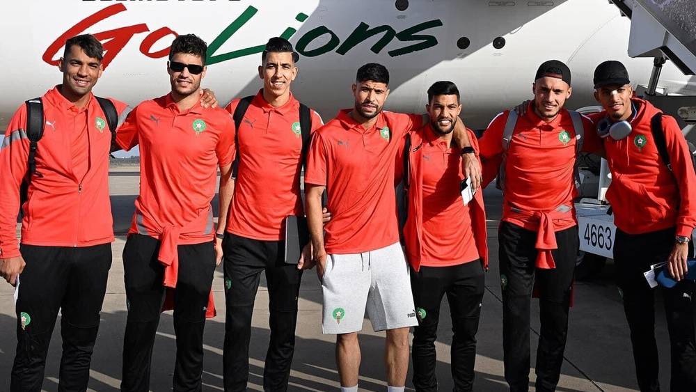 في هذه الأثناء.. نزول بعثة المنتخب المغربي بمطار الرباط- سلا بعد مشاركتها التاريخية في مونديال قطر 2022 1 وصول المنتخب