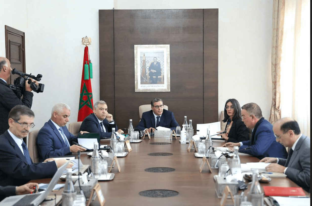 مجلس الحكومة يصادق على مشروع مرسوم يتعلق بدعم صندوق تحديث الإدارة العمومية ودعم الانتقال الرقمي واستعمال الأمازيغية 1 الاجتماعي