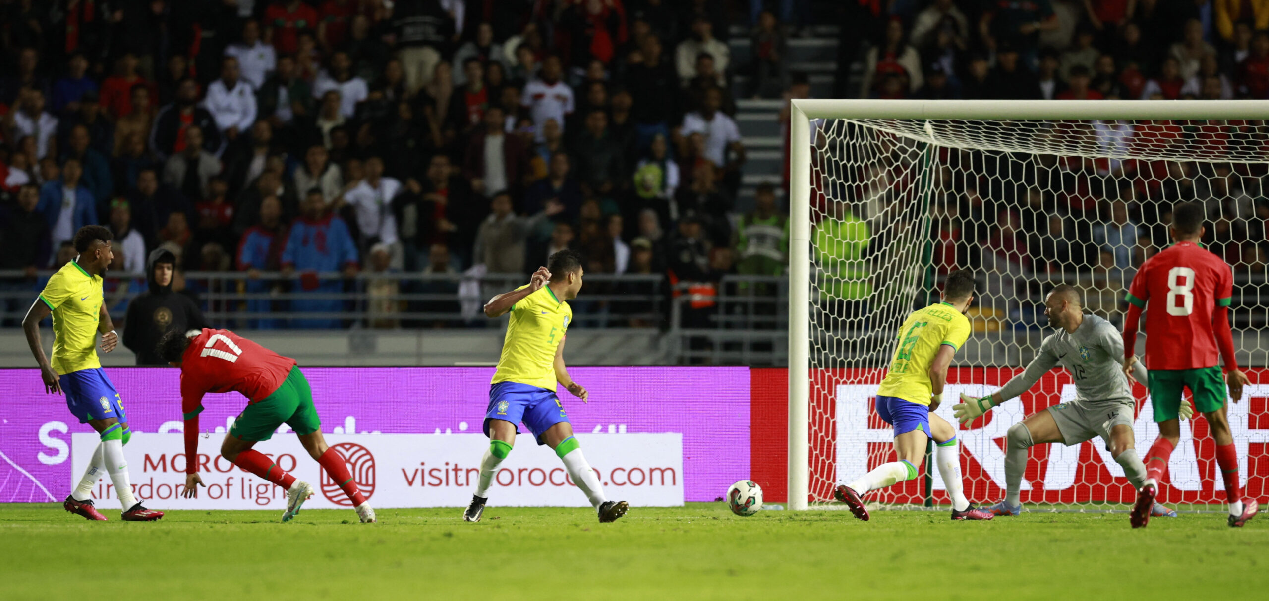 المنتخب الوطني المغربي يهزم البرازيل في مباراة تاريخية 1 البرازيل scaled