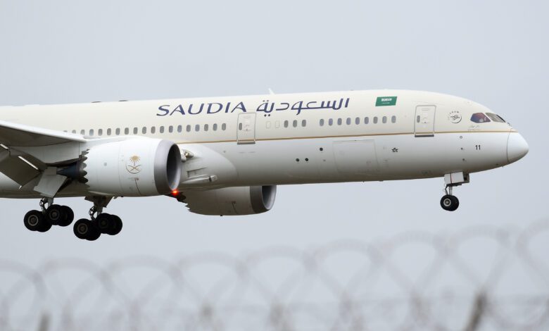 السعودية توقع عقداً مع شركة بوينغ لشراء 78 طائرة