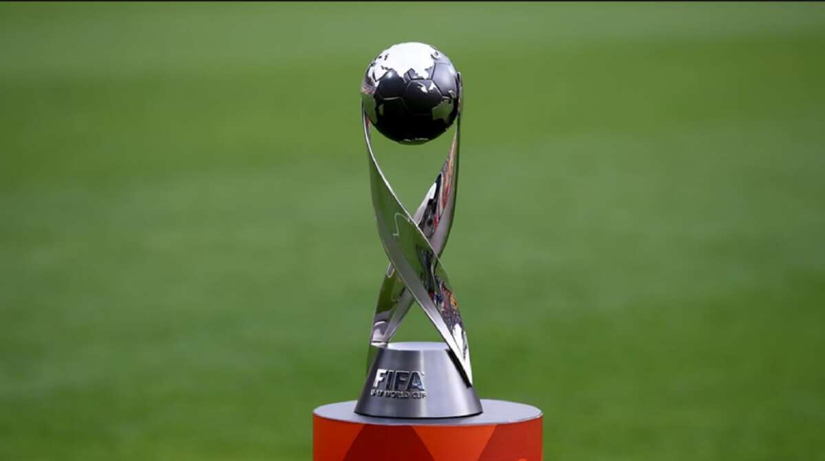 بسبب عدم جاهزية المنشآت.. الفيفا تسحب تنظيم كأس العالم للناشئين من البيرو 1 العالم لأقل من سنة