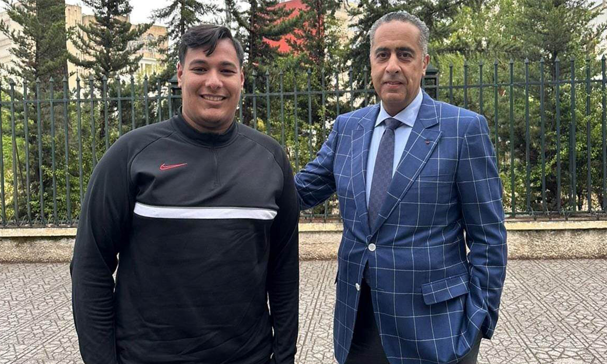 عبد اللطيف حموشي يتجوّل في شوارع مدينة فاس بدون رسميات ويتفاعل مع انتظارات المواطنين من المؤسسة الأمنية 1 حموشي في فاس