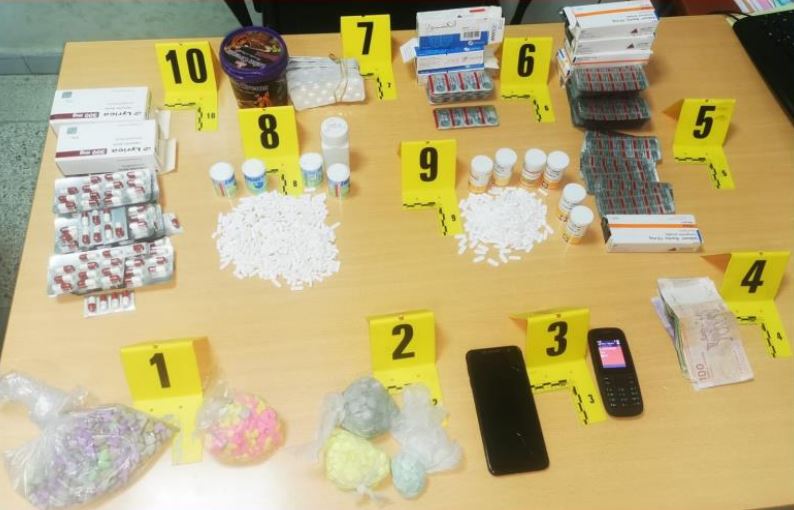 طنجة.. توقيف عشريني متورط في حيازة وترويج المخدرات والمؤثرات العقلية 1 خبر طنجة