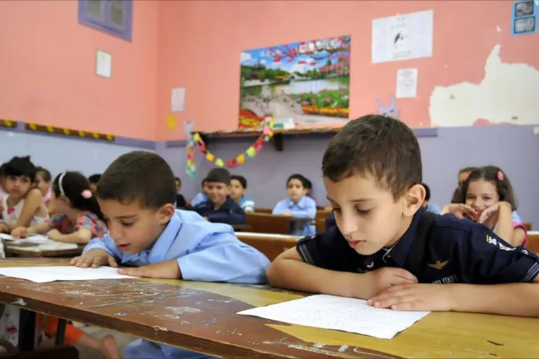 الصحافة الفرنسية: الجزائر تطارد اللغة الفرنسية في المدارس 1 الجزائر
