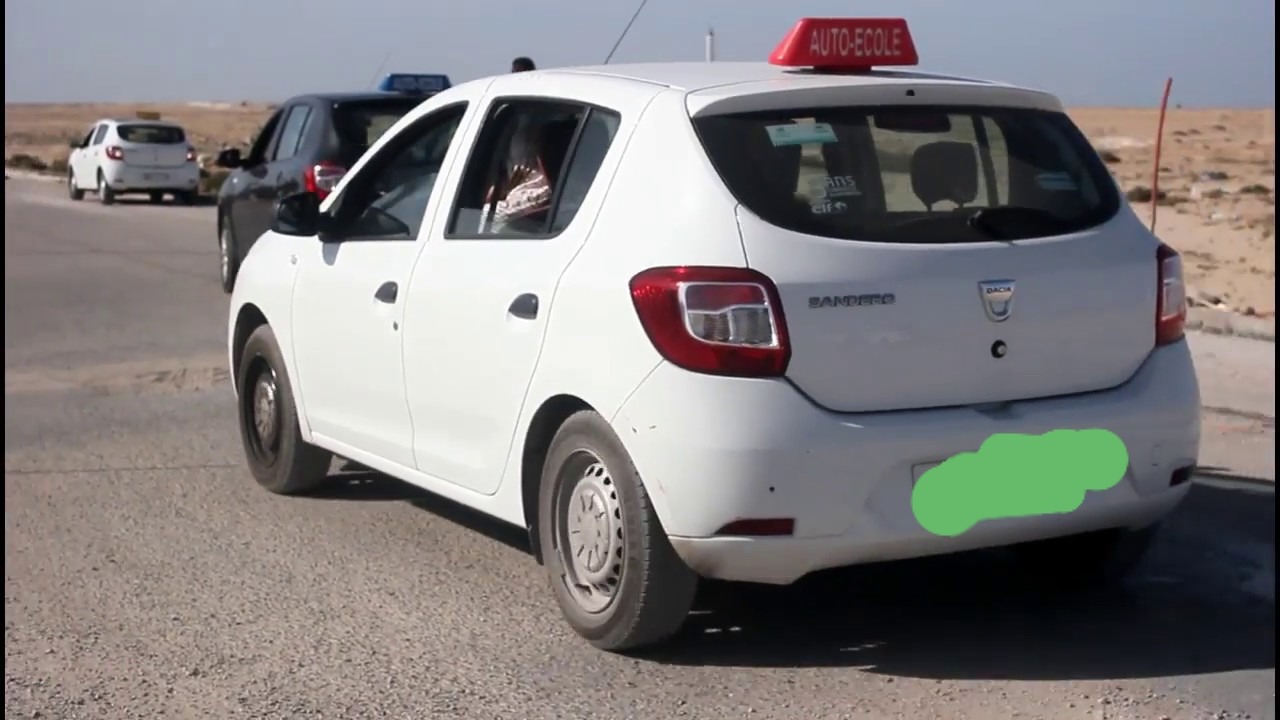 مدرب تعليم السياقة