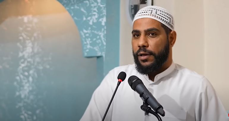 محمود الحسنات.. الداعية الفلسطيني الذي فقد جميع أفراد عائلته في القصف الإسرائيلي على قطاع غزة 1 محمود الحسنات 2