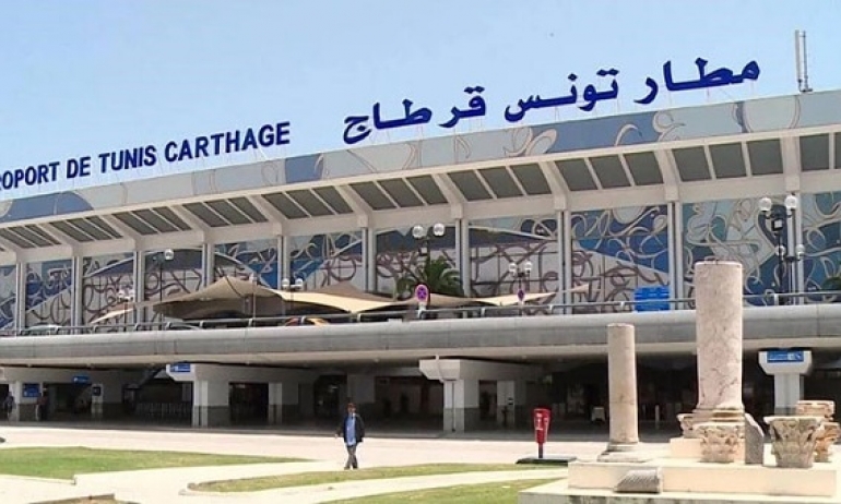 بتعليمات من عصابة العسكر الجزائري.. السلطات التونسية تحتجز عشرات المواطنين المغاربة بمطار قرطاج 1 مطار قرطاج
