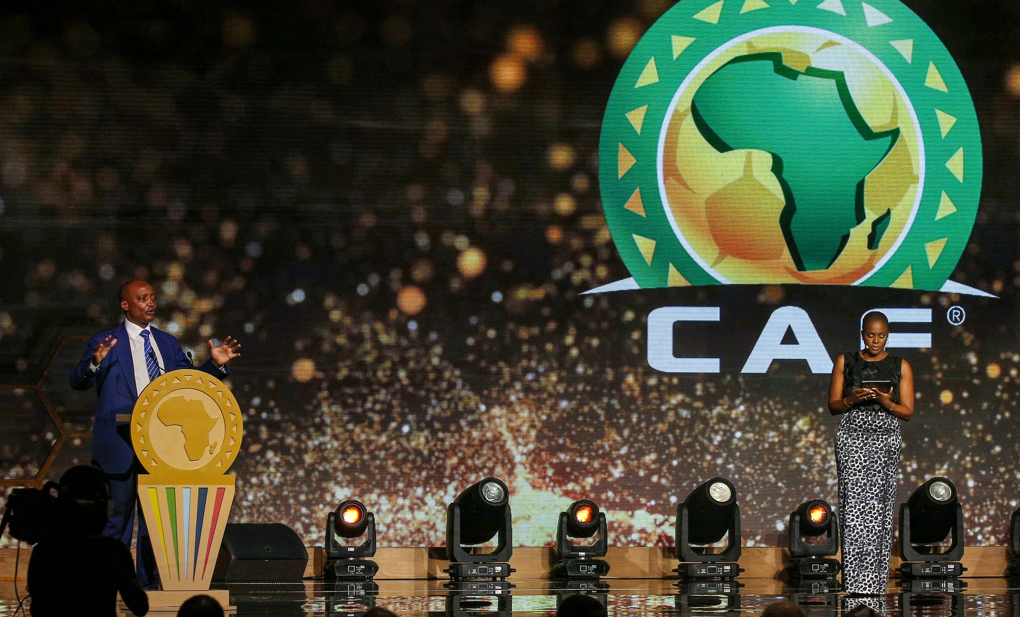 الاتحاد الجزائري لكرة القدم يقاطع حفل جوائز “الكاف” المقام بالمغرب 1 FBL AFR 2022 AWARD