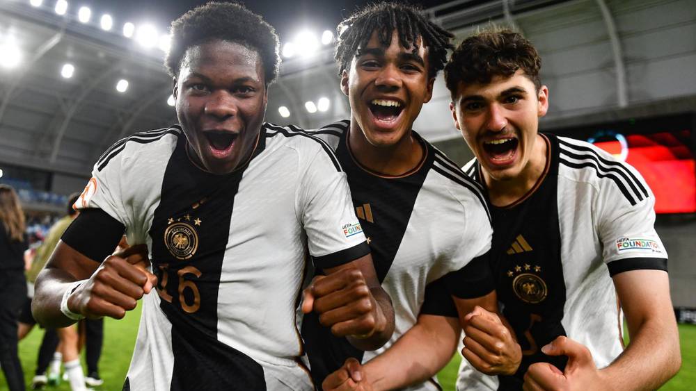 كأس العالم لأقل من 17 سنة.. ألمانيا تتوج باللقب على حساب فرنسا 1 كأس العالم ألمانيا فرنسا