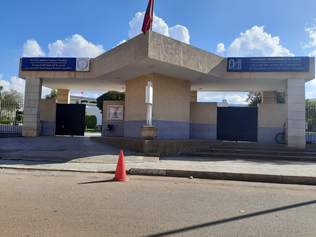 كلية إدارة الأعمال