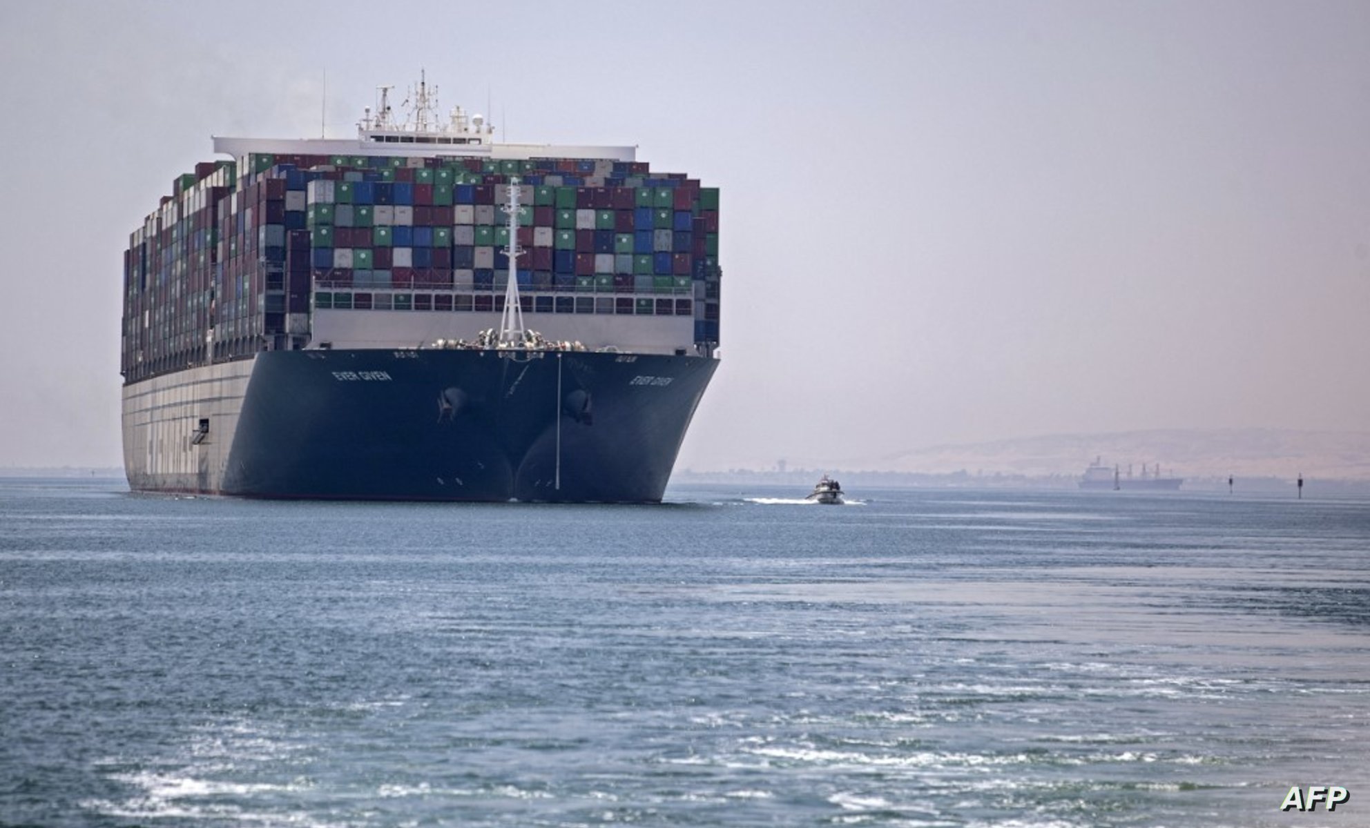 صحيفة “لافانغارديا”: أزمة البحر الأحمر تفيد المغرب 1 EGYPT SHIPPING SUEZ