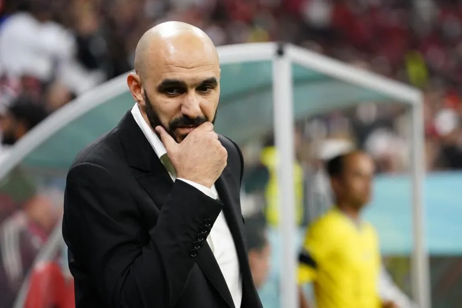 إصابة لاعب بارز بالمنتخب الوطني قبل ساعات من انطلاق مقابلة تنزانيا تضع وليد الركراكي في ورطة 1 وليد الركراكي